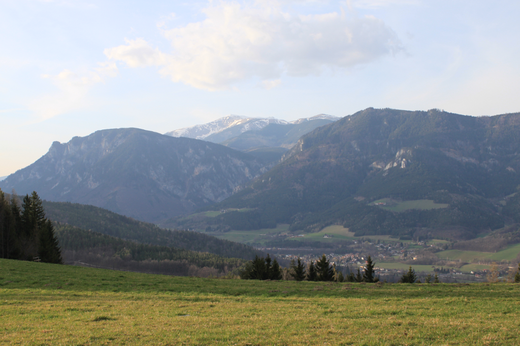 Abbildung 12: Aussicht auf Mittagstein, Schneeberg und Gahns
